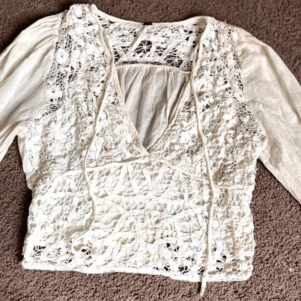 Free People Cream Lace Boho Crop Top Long Sleeve Flared Cuffs Ivory Medium